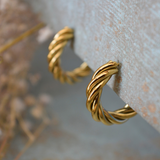 PENDIENTES DORADOS TRENZADO