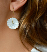 PENDIENTES FLOR CRISAN BLANCOS