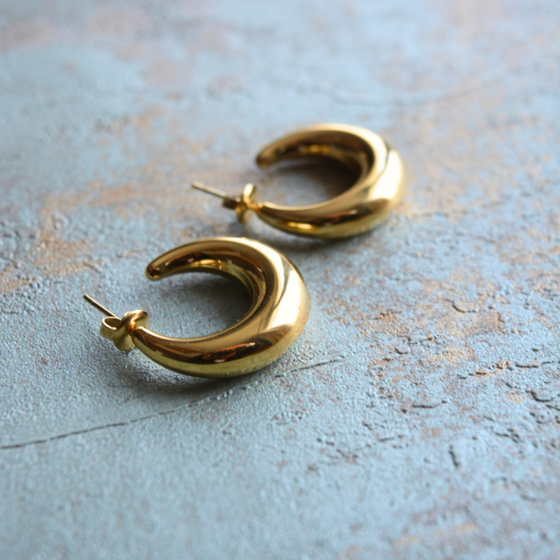 PENDIENTES DORADOS PEQUEÑOS