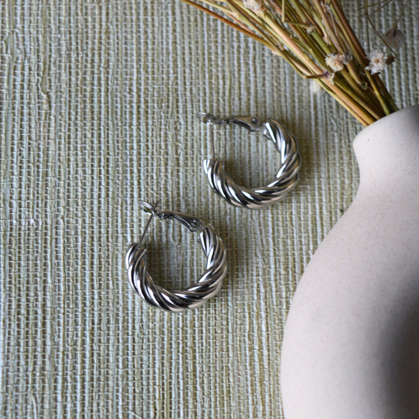 PENDIENTES  PLATEADO TRENZADO