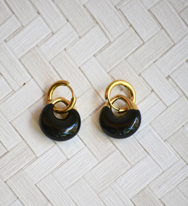 PENDIENTES AROS SEMILUNA NEGRO
