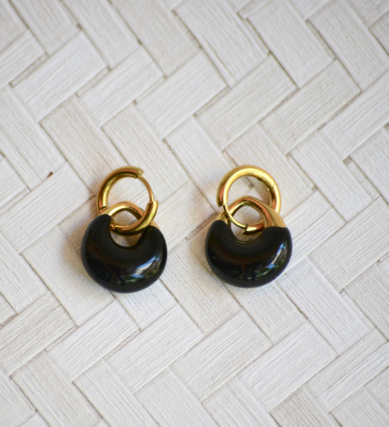 PENDIENTES AROS SEMILUNA NEGRO
