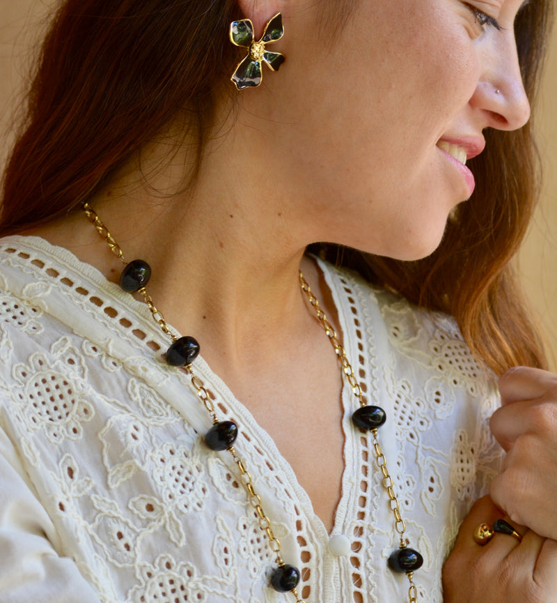 PENDIENTES FLOR RETRO NEGRO