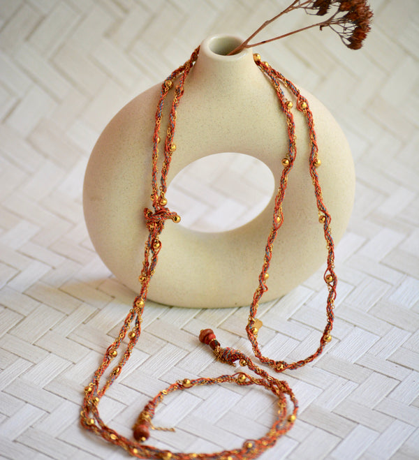 COLLAR CORDÓN CON BOLITAS