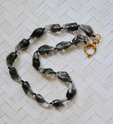 COLLAR DE GOTAS EN PASTA NEGRA