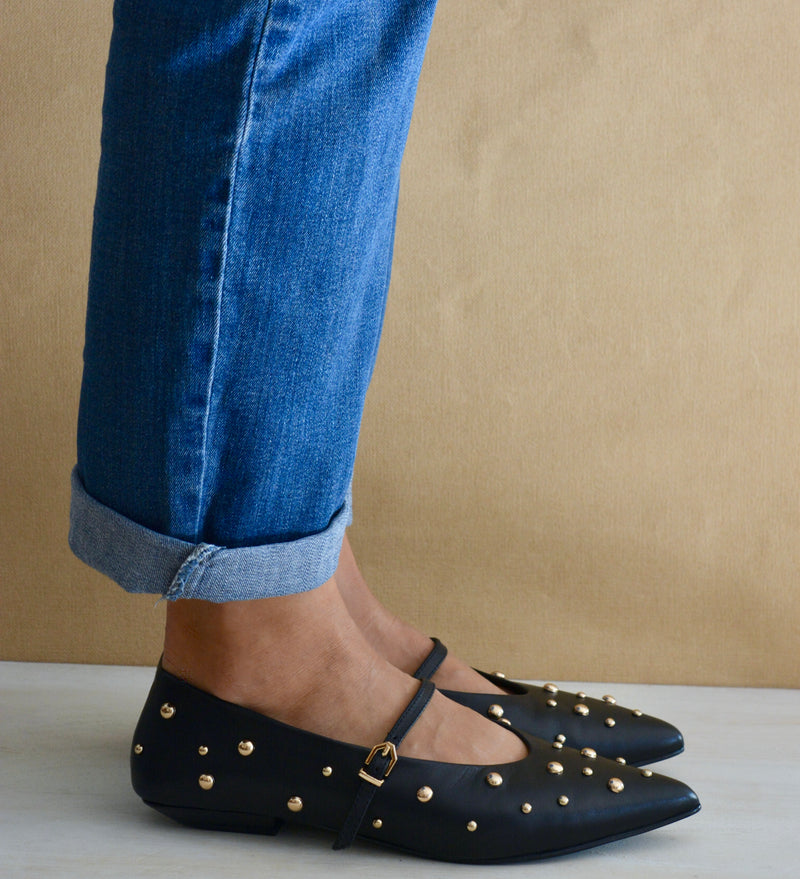 MERCEDITAS NEGRA TACHUELAS