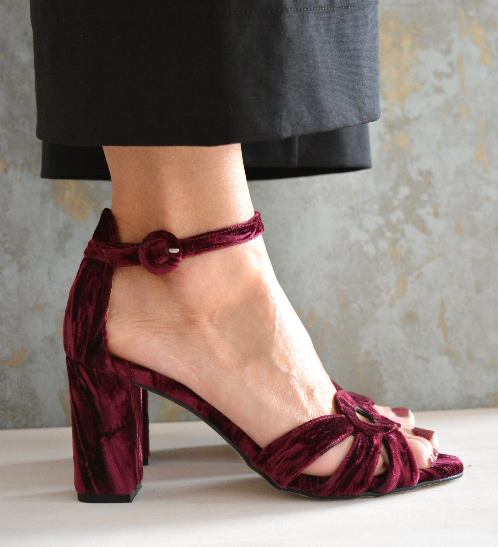 Tacon Fino Zapatos Tacon Terciopelo Sandalias De Mujer Lauren De